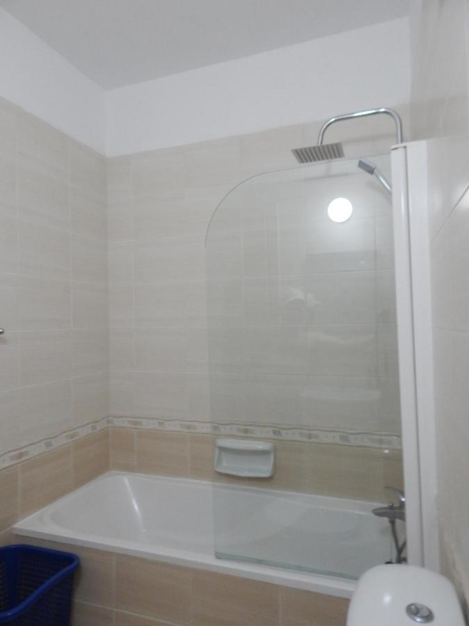 Barlee'S Apartment Paralímni Kültér fotó