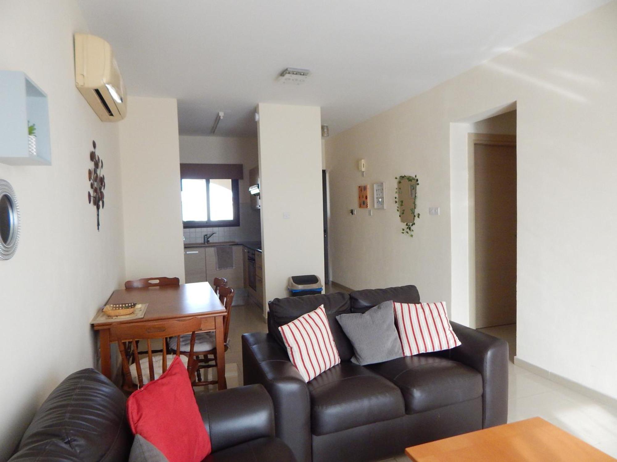 Barlee'S Apartment Paralímni Kültér fotó